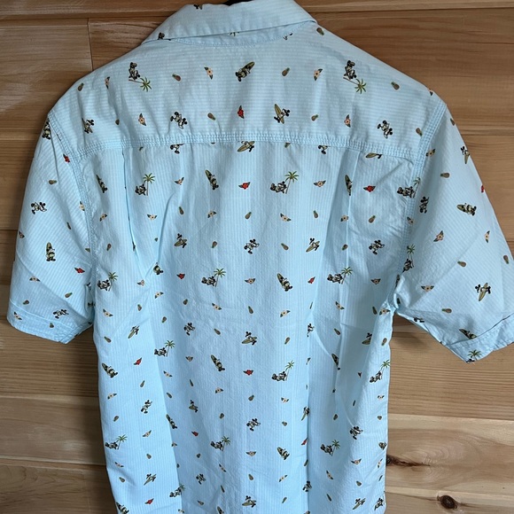 Disney Parks Tommy Bahama Mickey Mouse Button Down Shirt Light Blue M New Tags - Picture 3 of 6